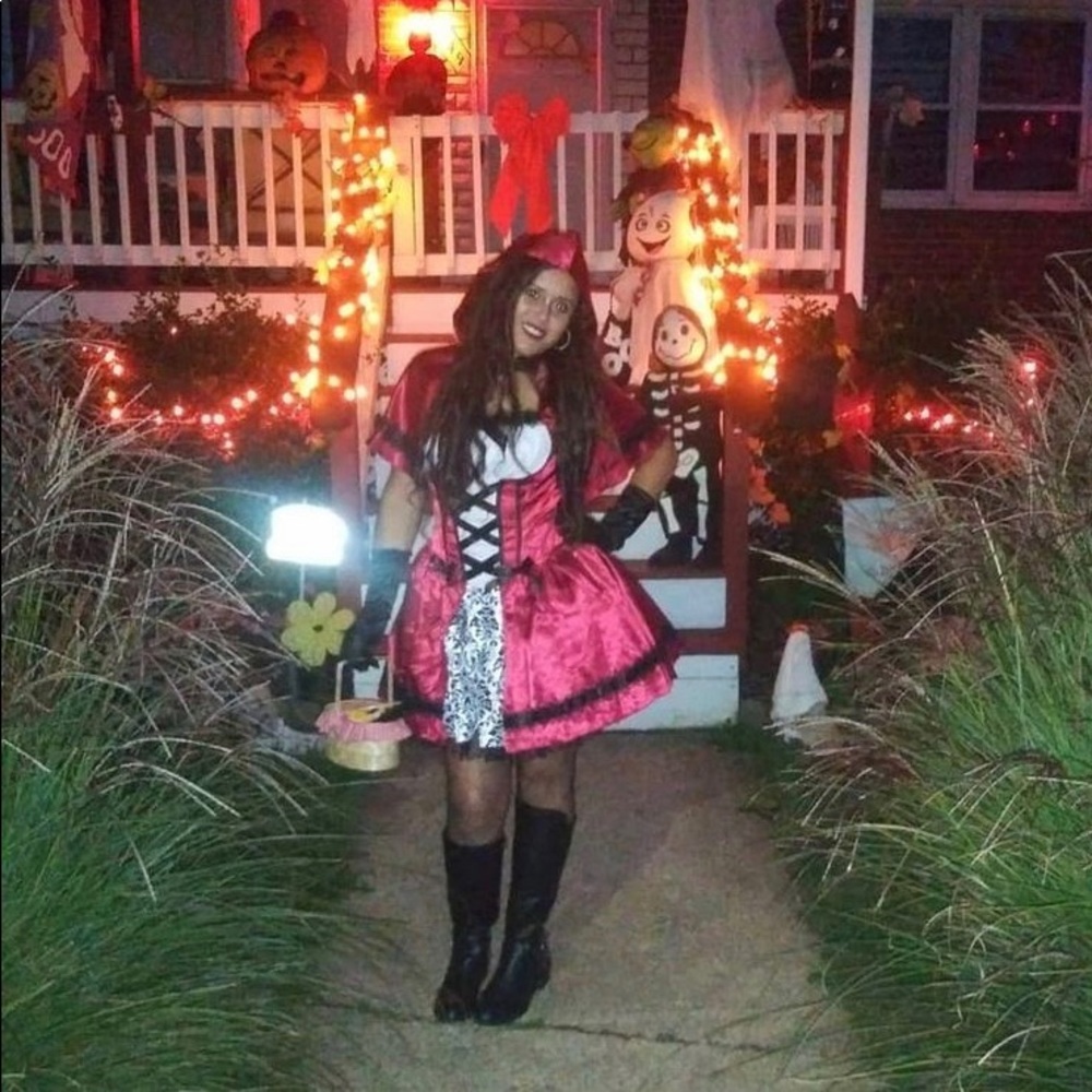 red hood halloween costume